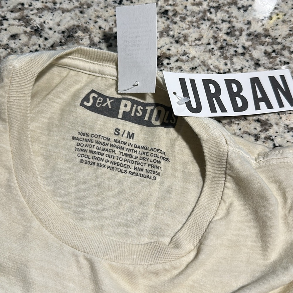 Sex Pistols Oversized Graphic T-Shirt - Picture 4 of 9